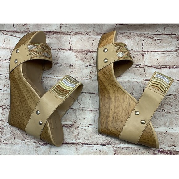 BCBG Women’s Double Strap  Wedge Platform Sandal’s  Shoes BG-CARMYN Tan Size 10M - Picture 11 of 12